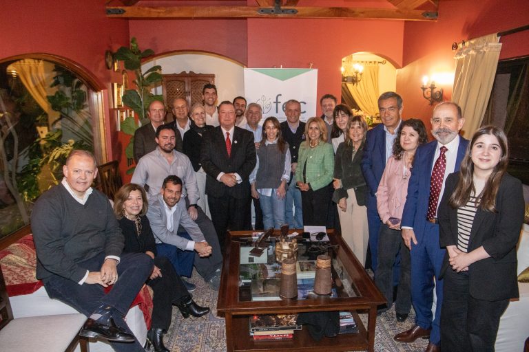 Conversatorio con Oscar Landerretche: “La Paja y la Viga: algunas reflexiones sobre la cultura empresarial chilena”